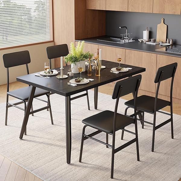 Kitchen & Dining