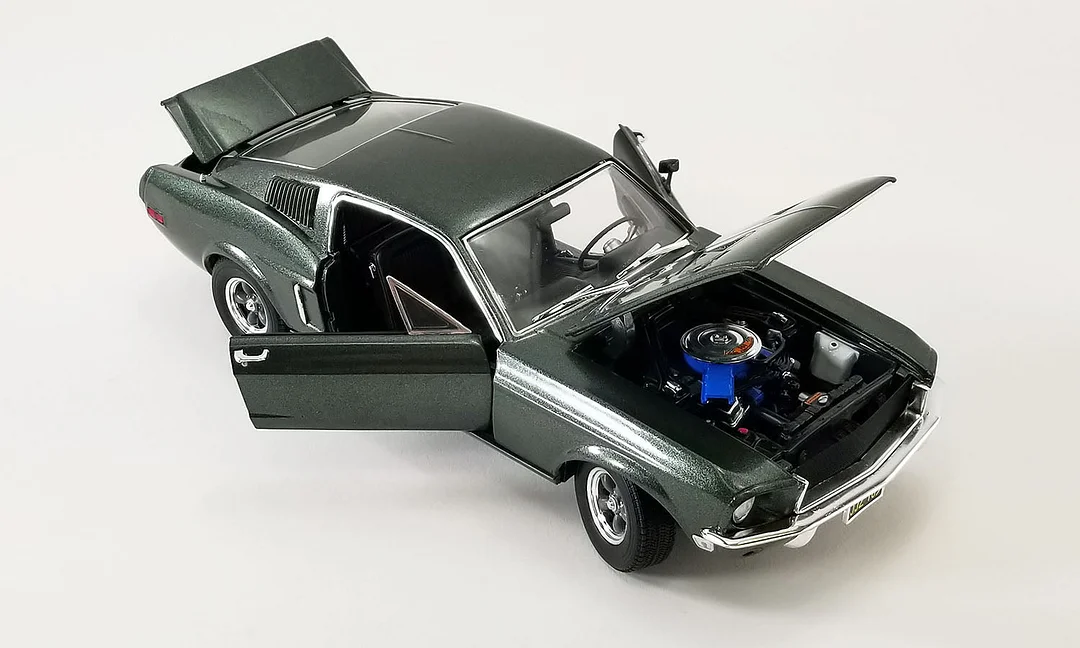 1968 Mustang GT driven in the movie Bullitt 1:18 Scale