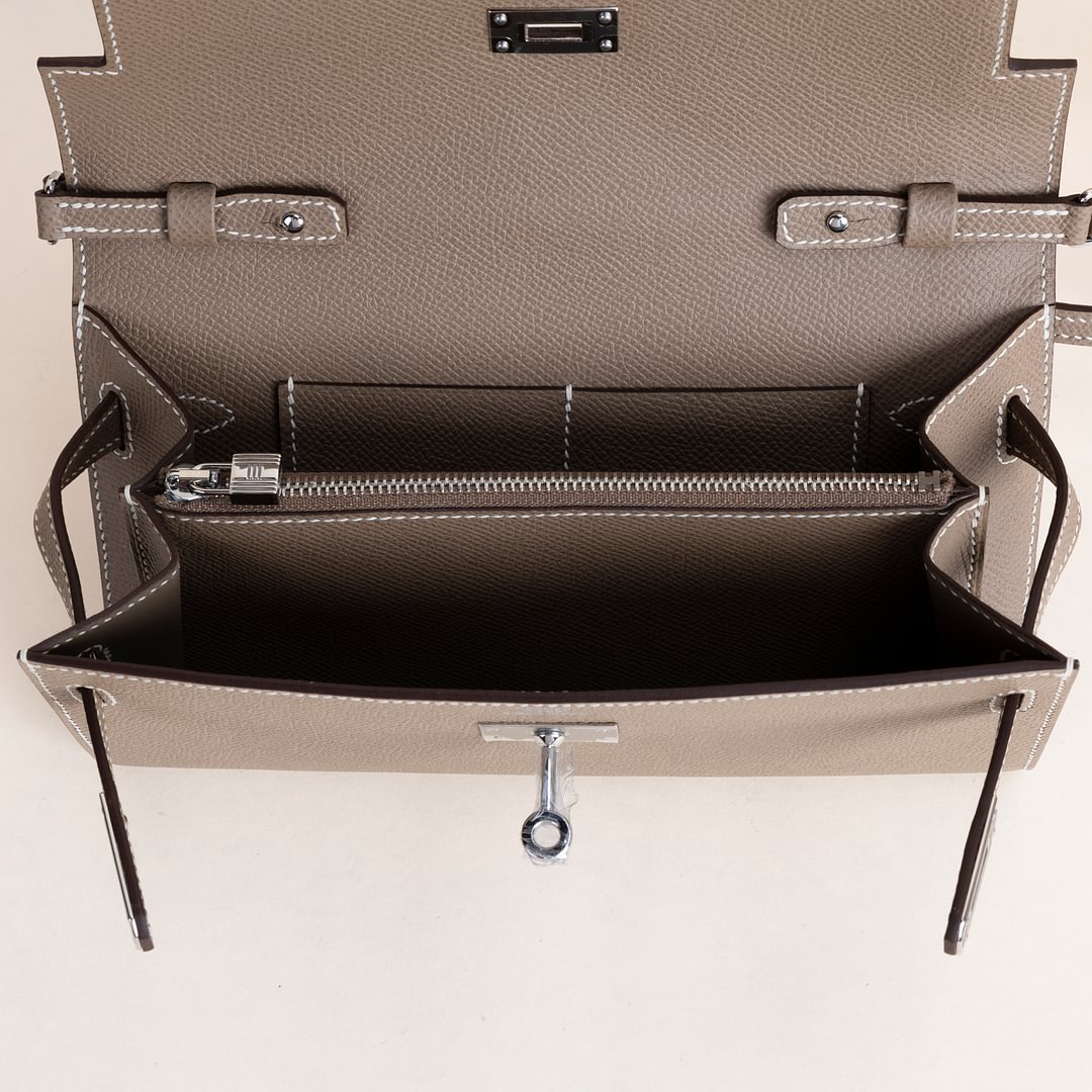 Kelly to go Epsom  CK18 Etoupe PHW