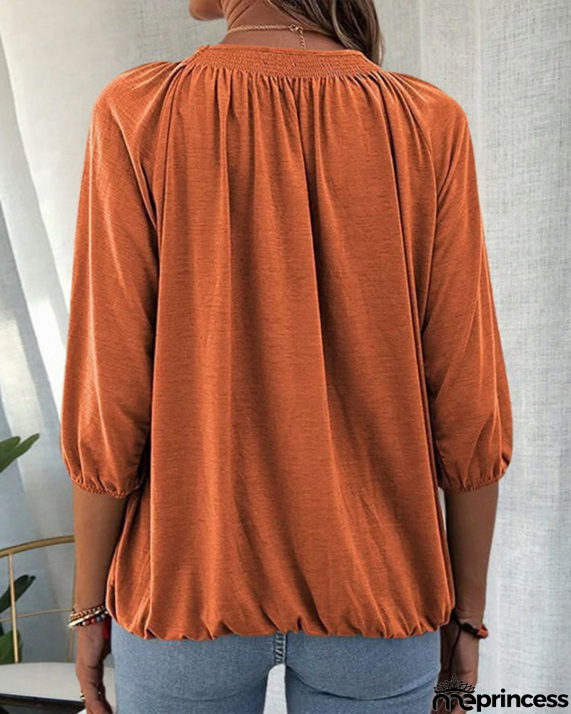 Elegant and lightweight Sweater