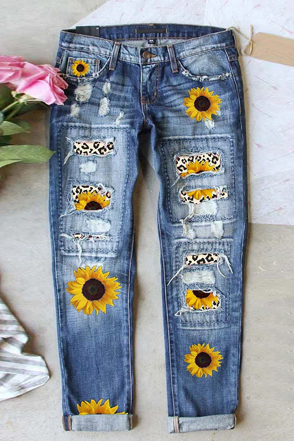 Printed Distressed Slim Fit Jeans