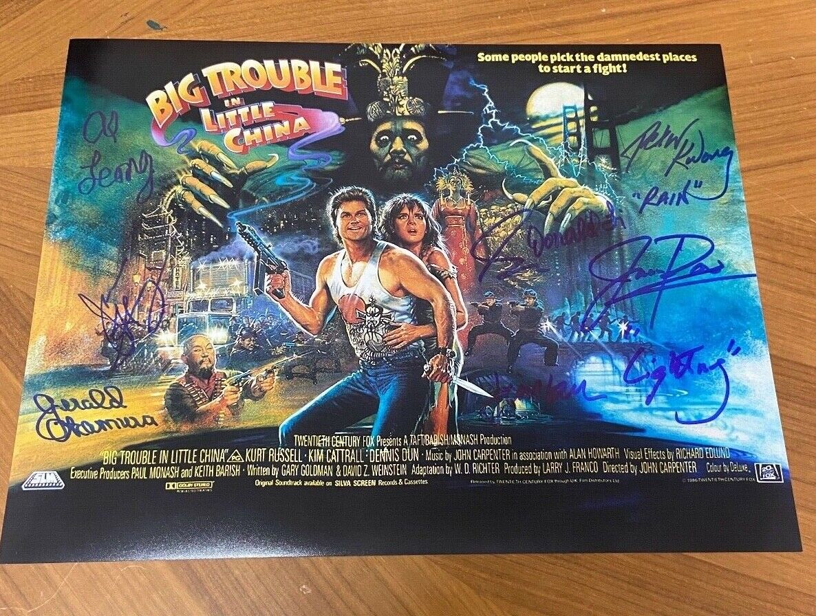 * BIG TROUBLE IN LITTLE CHINA * signed 11x14 Photo Poster painting *HONG, PAX, KWONG +5 * COA 3