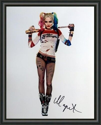 Margot Robbie Harley Quinn Suicide Squad - A4 SIGNED Photo Poster painting POSTER -  POST