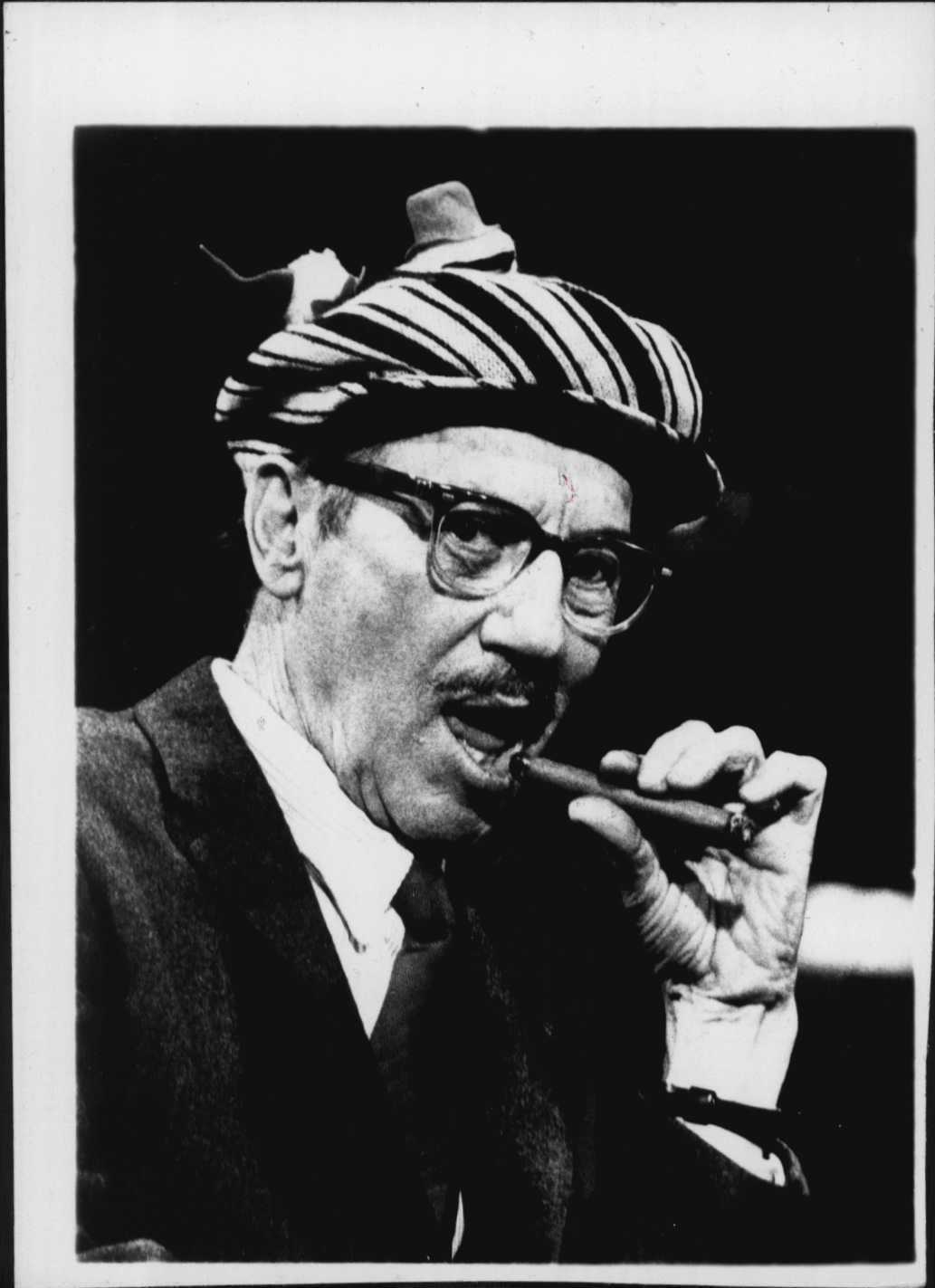 Groucho Marx Trademark Cigar Press Photo Poster painting