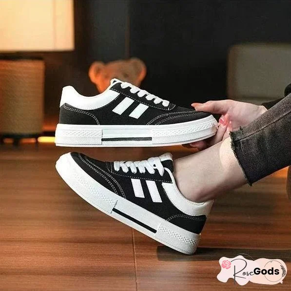 Effortless and Trendy winter Shoes