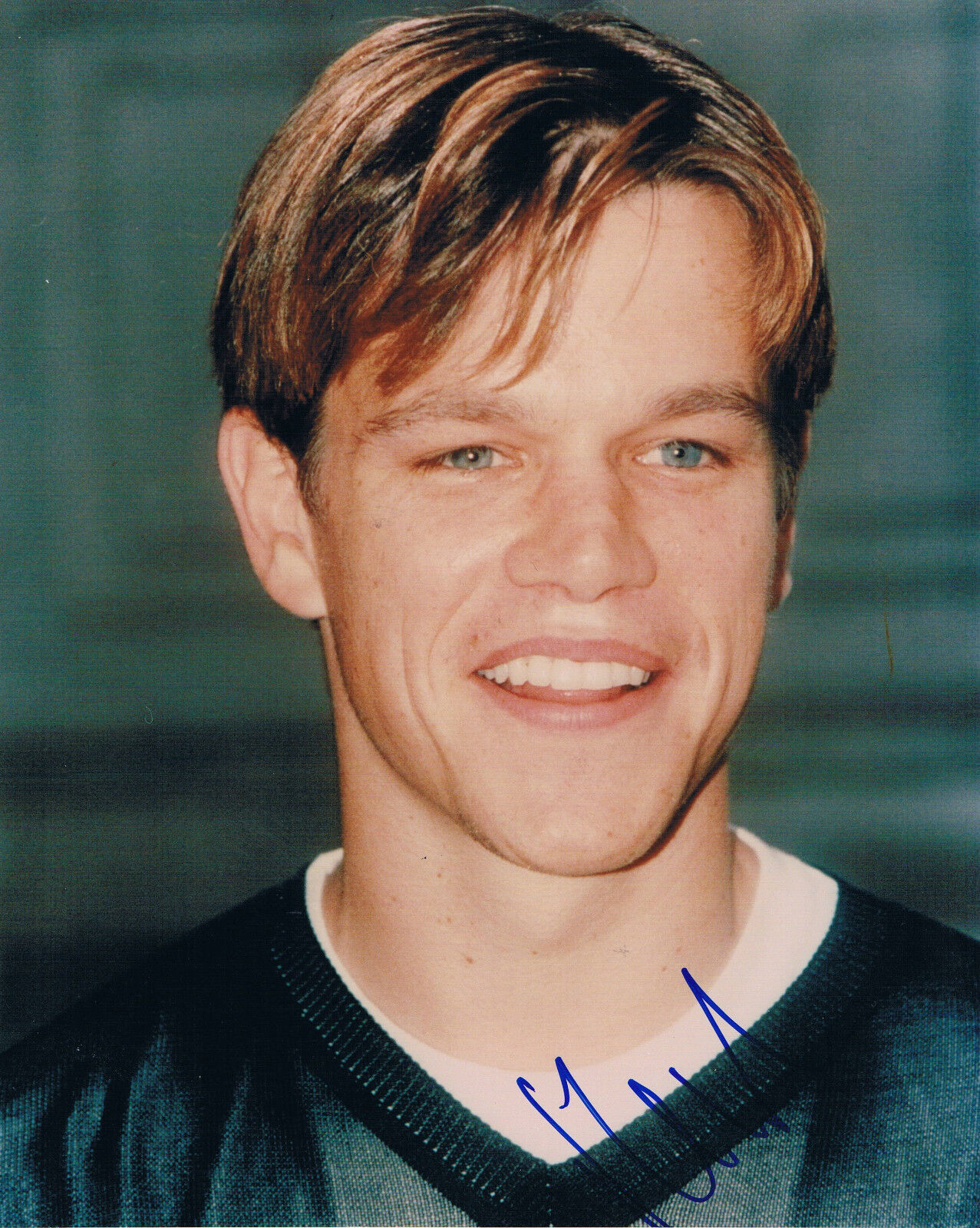 Matt Damon 1970- genuine autograph 8x10