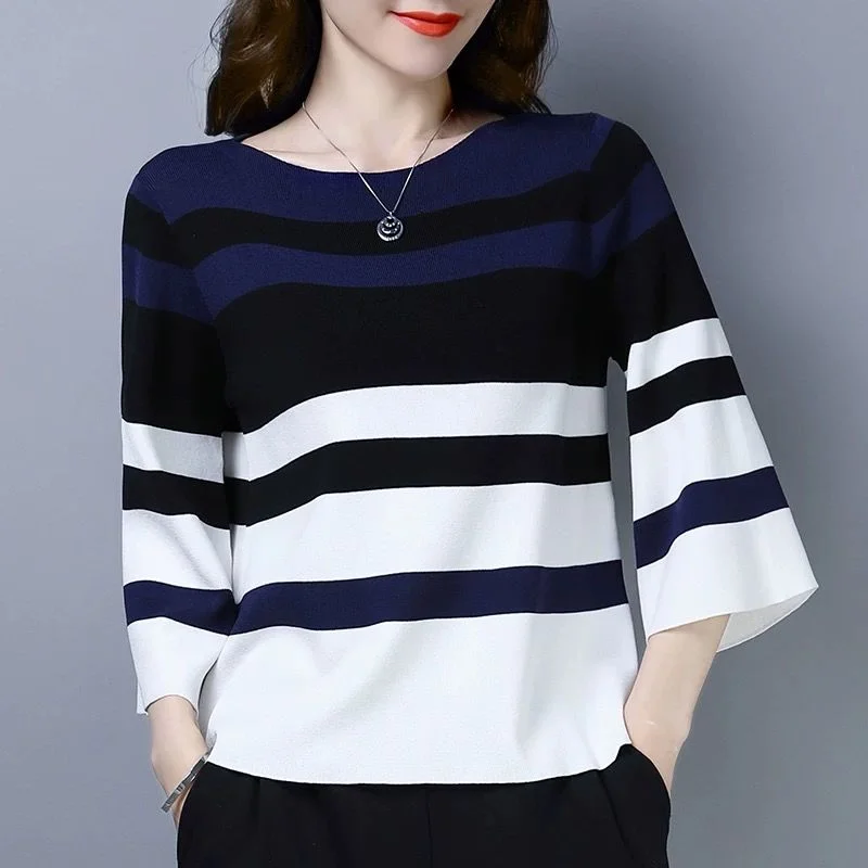 Knitted Korean Blouse Women Top Female Elegant Black And White Striped Shirt Flare Sleeve Office Ladies Clothing Casual