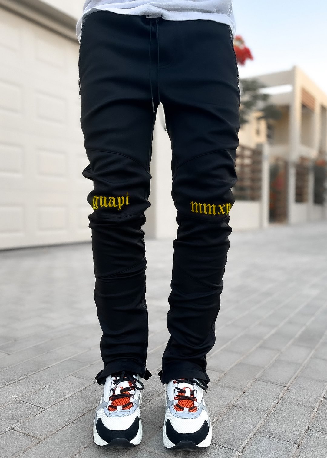 Obsidian Black Essence Track Pants V4