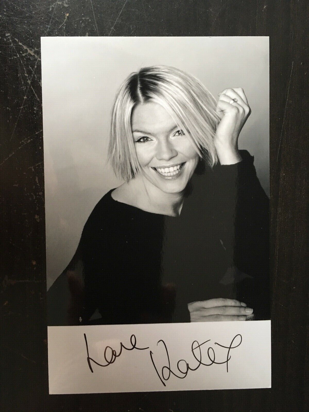 KATE THORNTON - POPULAR TV PRESENTER - EXCELLENT SIGNED Photo Poster paintingGRAPH