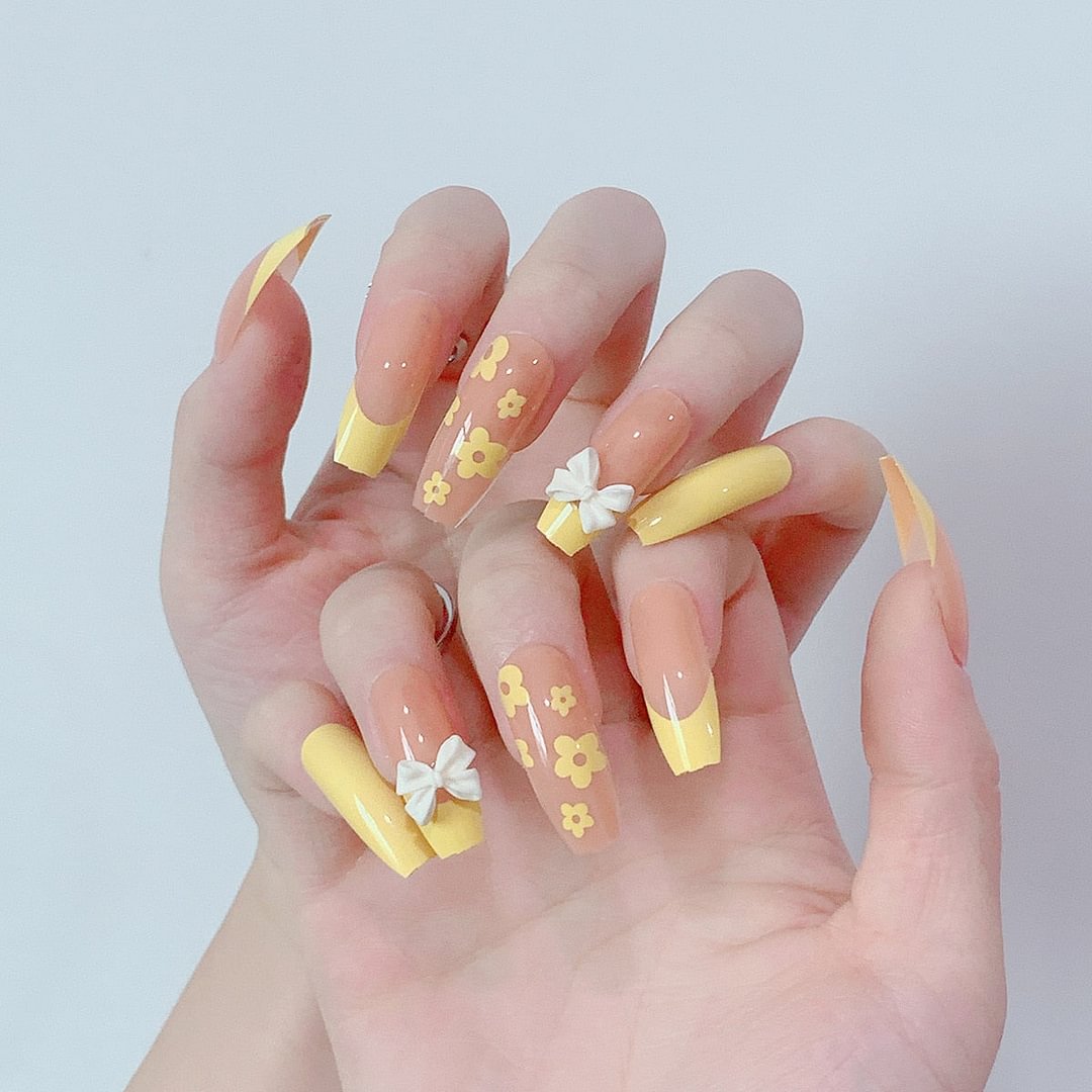 Fake Nails Yellow Flower French Style Full Cover Fake Nails DIY Glue Press On Nails Nail Supplies For Professionals