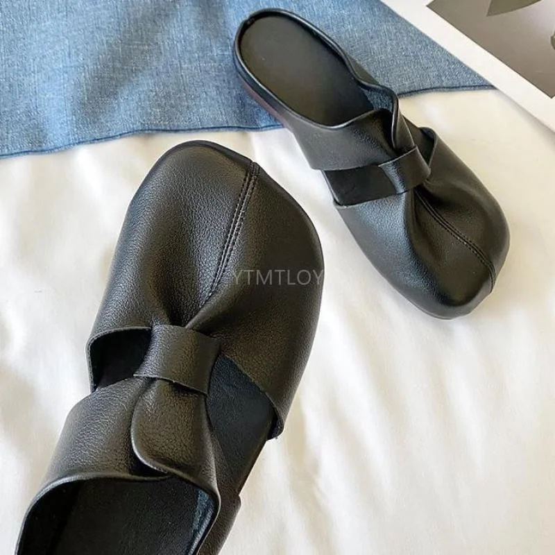 Retro Women Shoes Summer New Flat Slippers Genuine Leather Sandals Fashion Zapatillas Casa Mujer Sapatos Femininos
