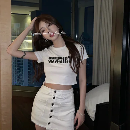 Uveng Uveng Hot Girls Short-Sleeved T-Shirt Women 2024 Summer Slim Slim High Waist Crop Short Top Ins Tide