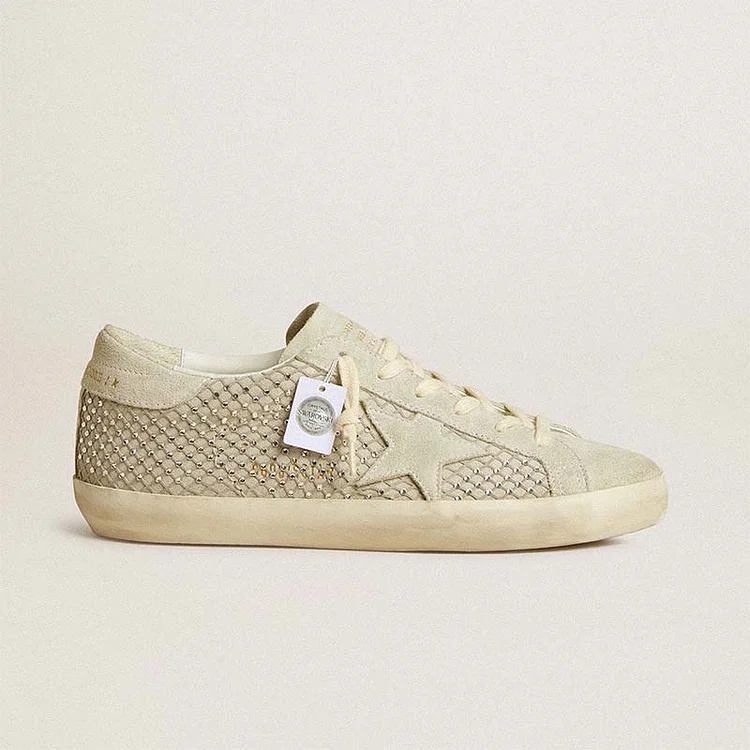 Golden Goose Super-Star con estrella de ante gris y malla de cristales de Swarovski