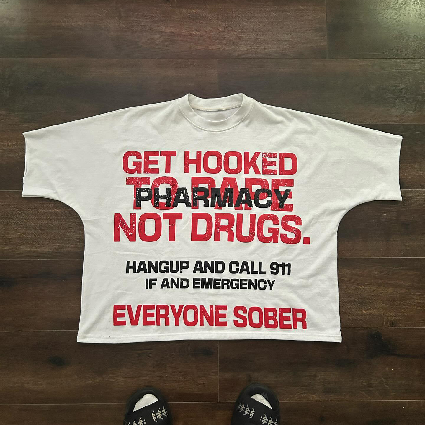 Sopula Vintage Everyone Sober Graphic Print Cropped T-Shirts - SOPULA