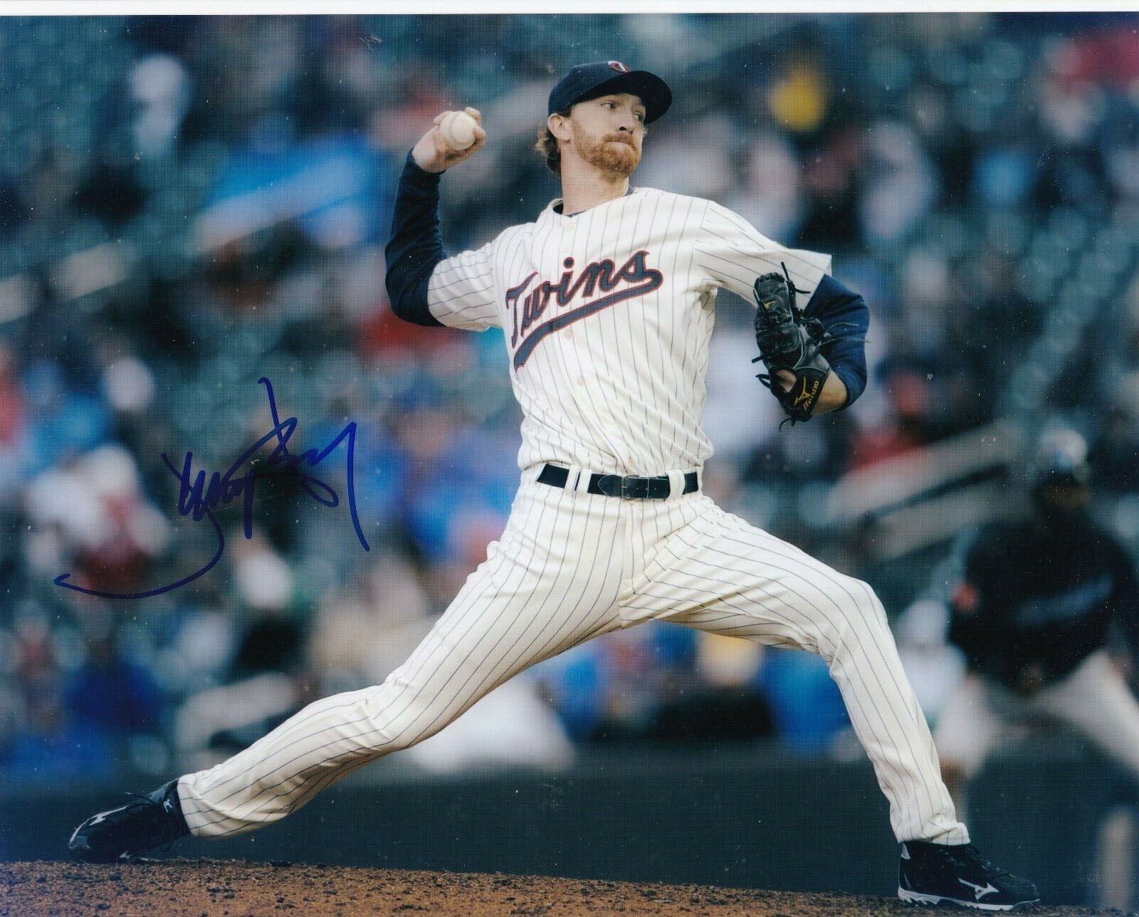 JIM HOEY MINNESOTA TWINS COLOR ACTION SIGNED 8x10