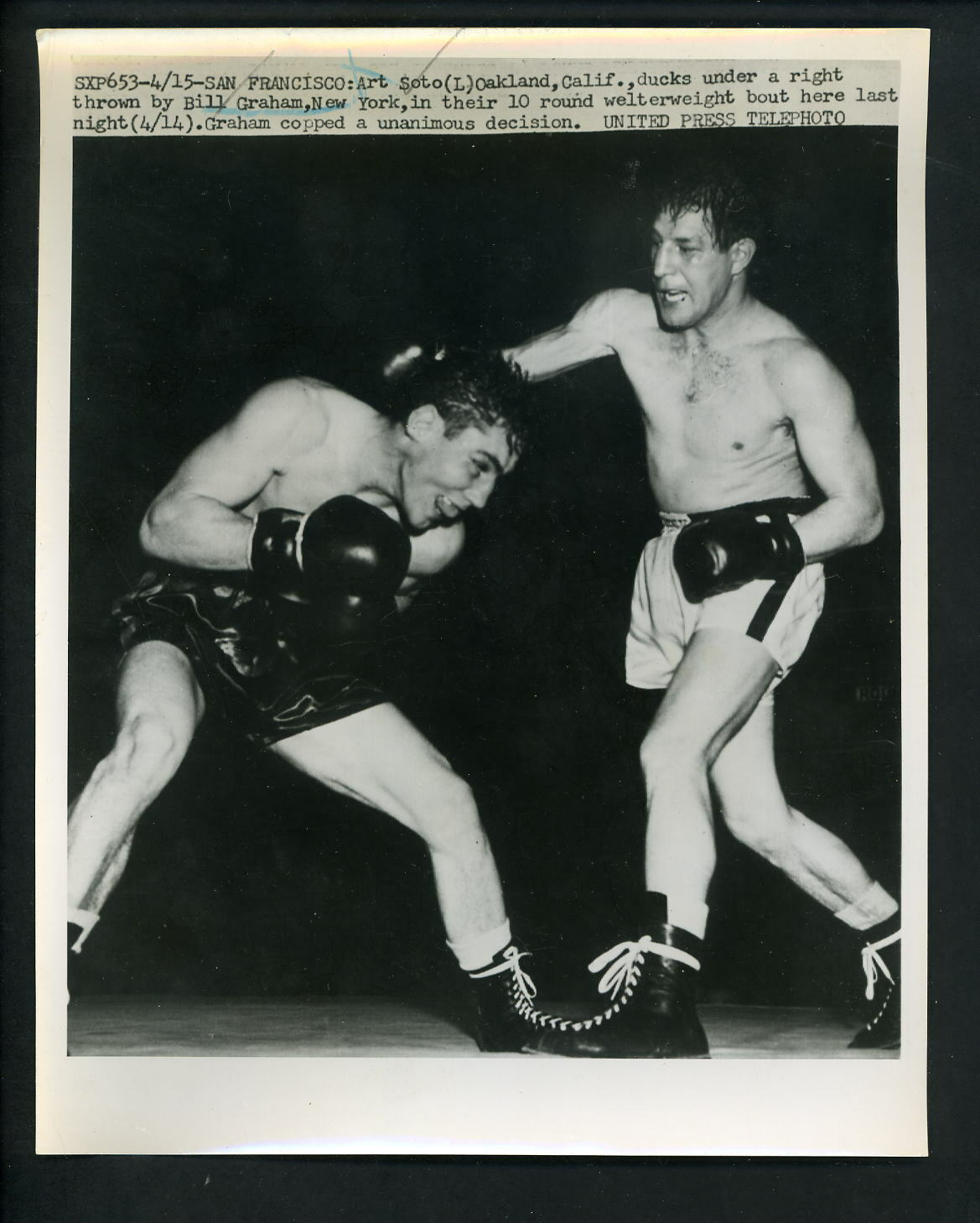 Billy Graham & Art Soto 1952 Press Photo Poster painting Boxing action