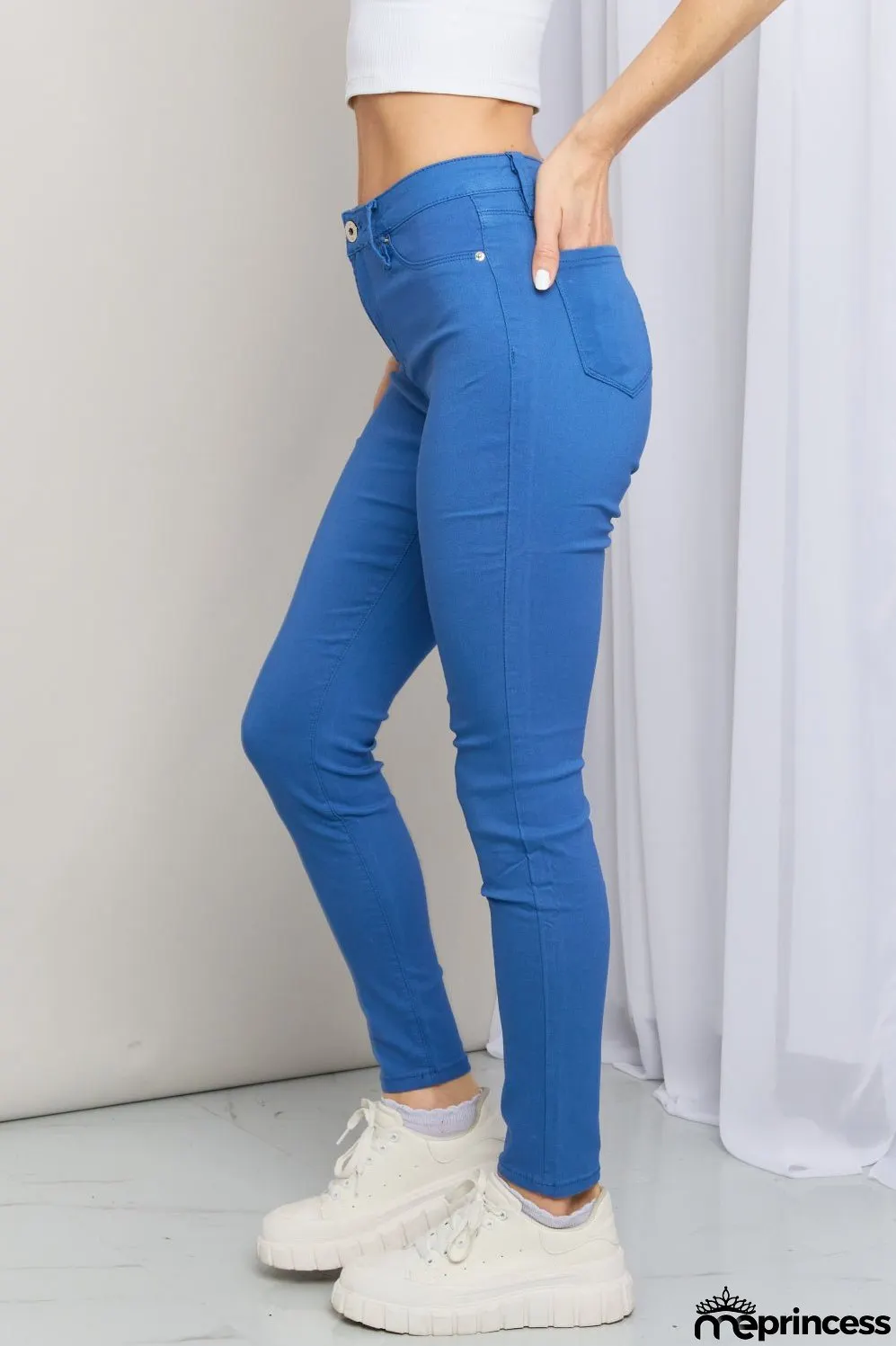 YMI Jeanswear Kate Hyper-Stretch Full Size Mid-Rise Skinny Jeans in Electric Blue