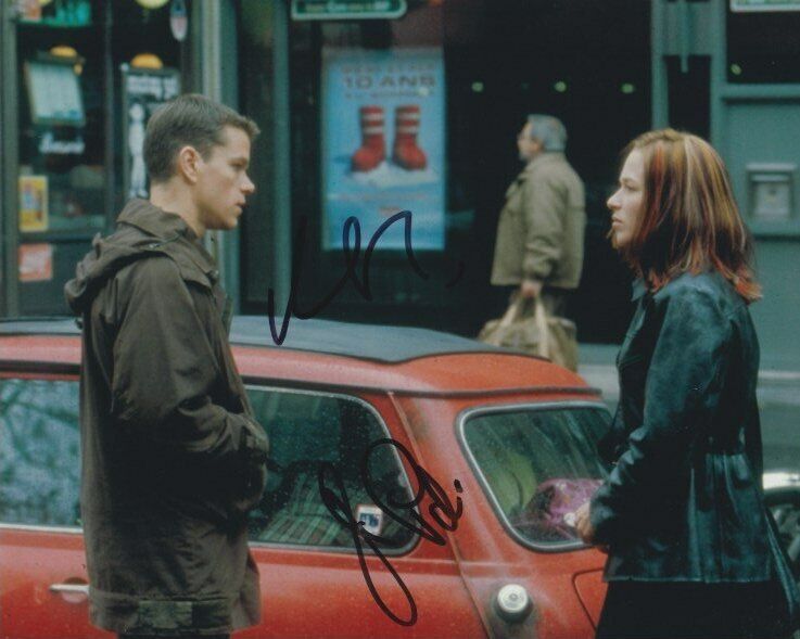 The Bourne Identity (Franka Potente & Matt Damon) signed 8x10 Photo Poster painting in-person