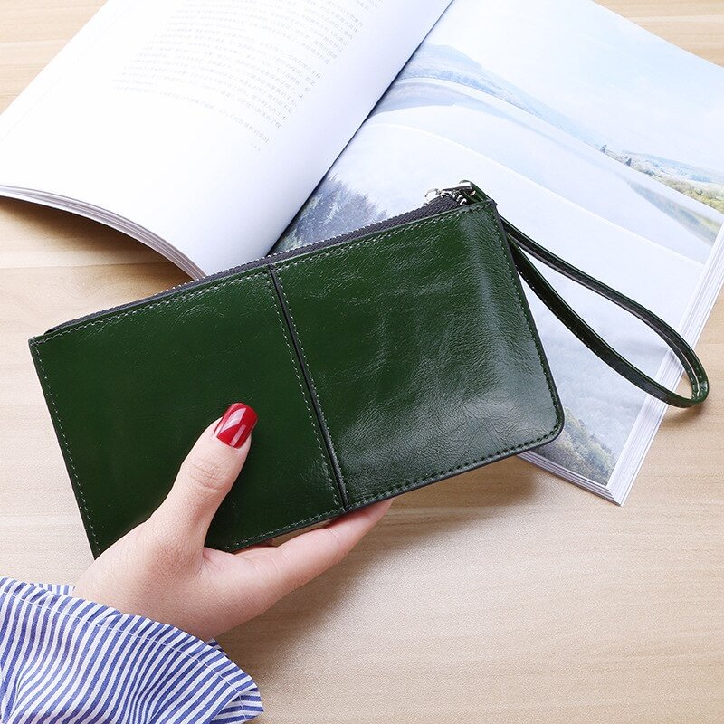 Women's Vintage Oil Wax Leather Zipper Clutch Wallet Female Large Capacity Coin Purse Ladies Wristband Simple Card Holder Wallet