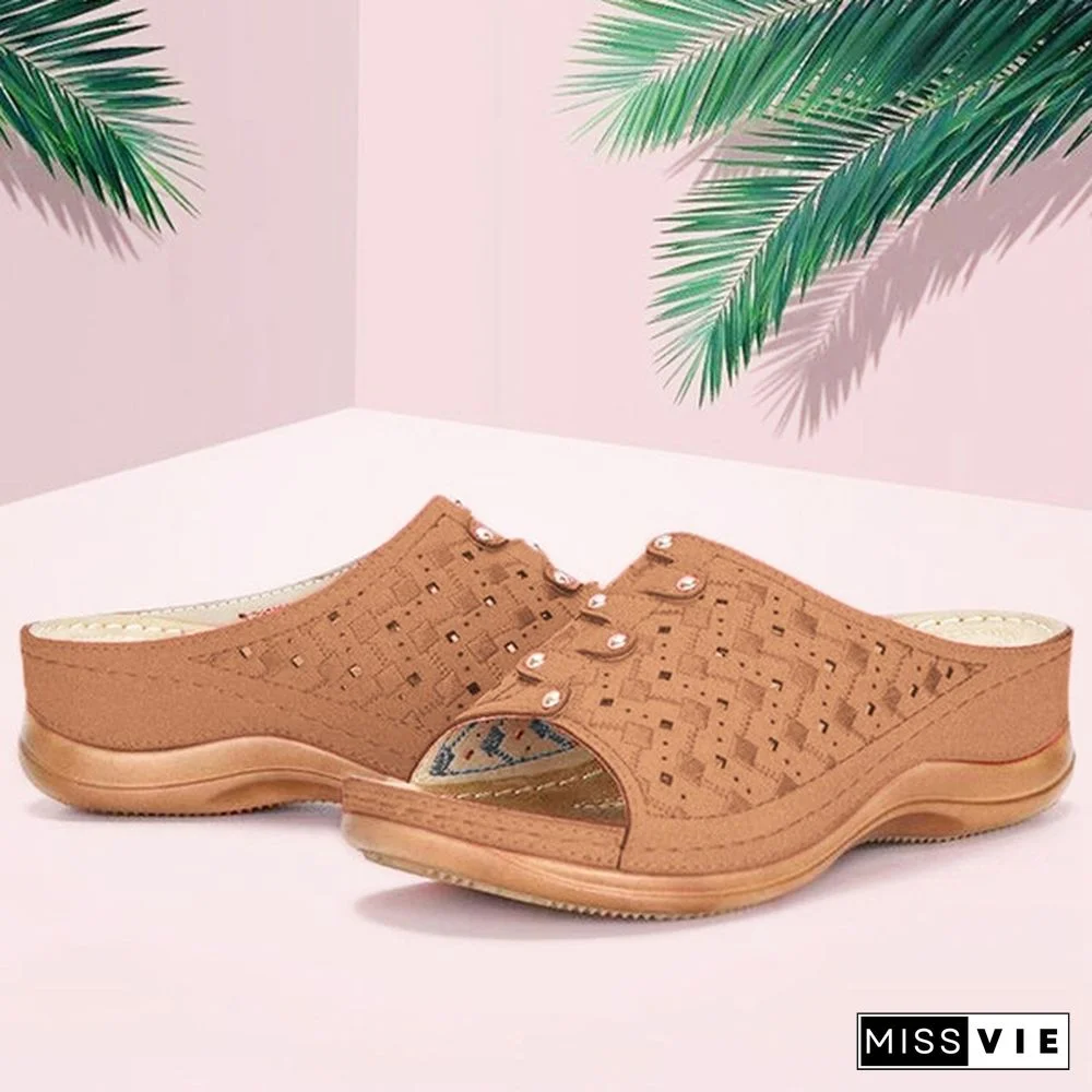 Large Size Casual Sandals Female New Solid Color Thick Bottom Carved Ladies Slippers