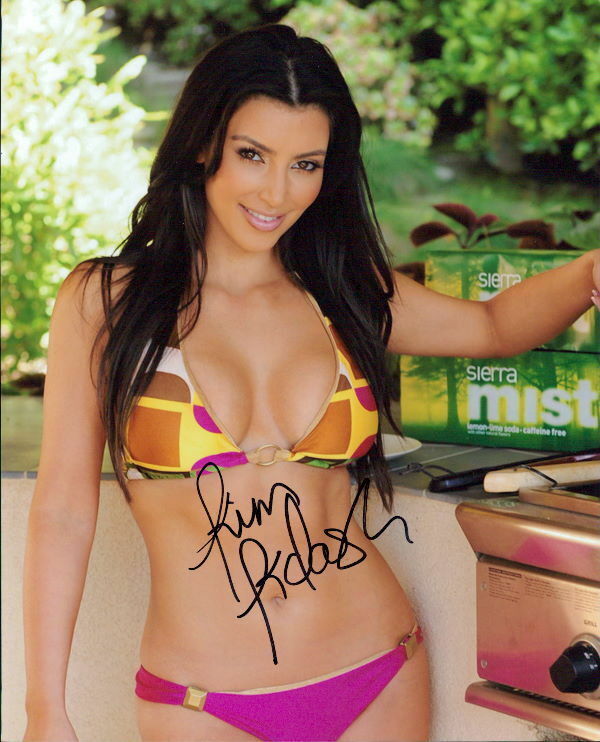 Kim Kardashian signed 8x10 Photo Poster painting In-person