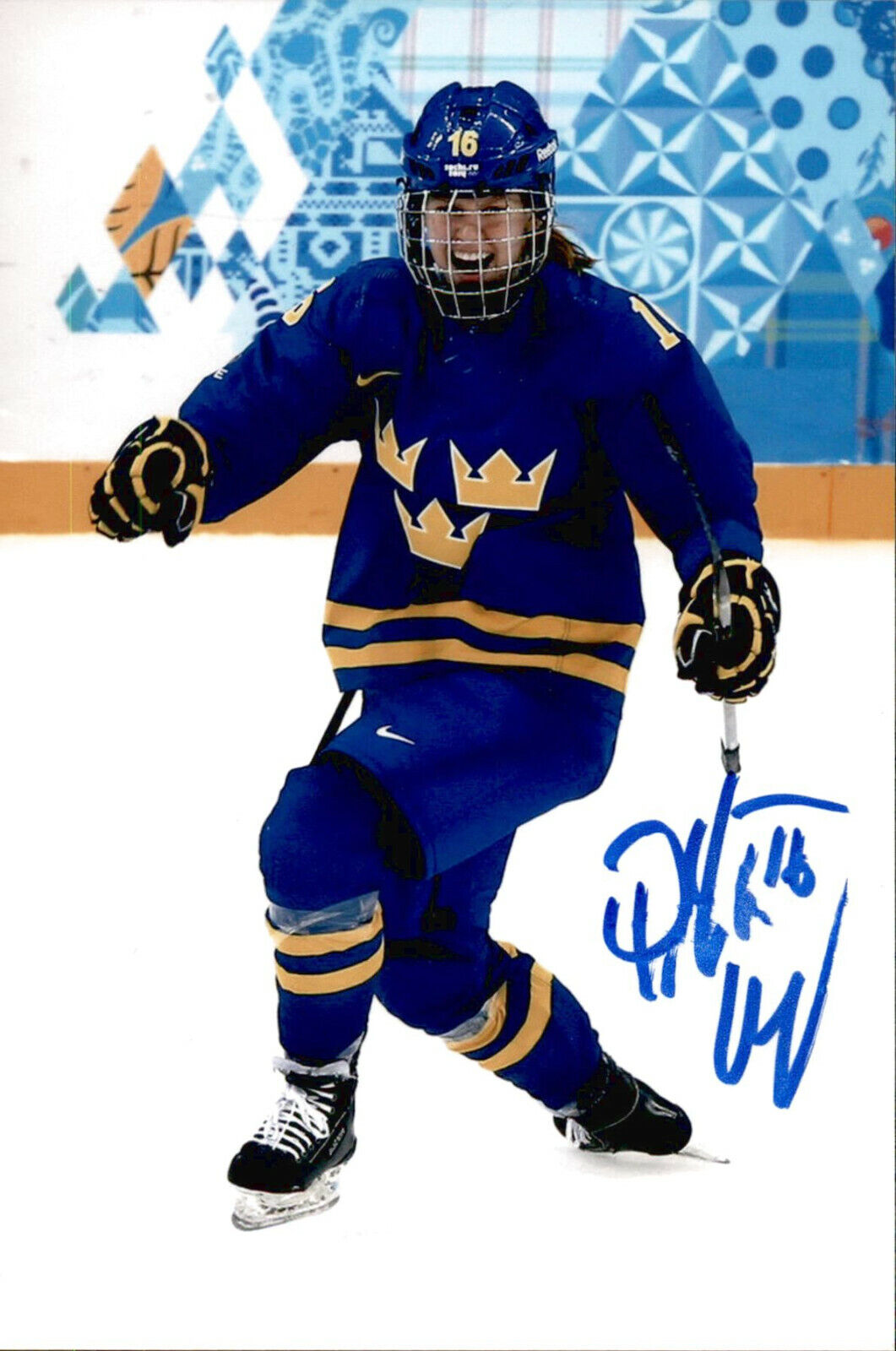 Pernilla Winberg SIGNED 4x6 Photo Poster painting WOMEN'S HOCKEY / TEAM SWEDEN - DAMAGED #2