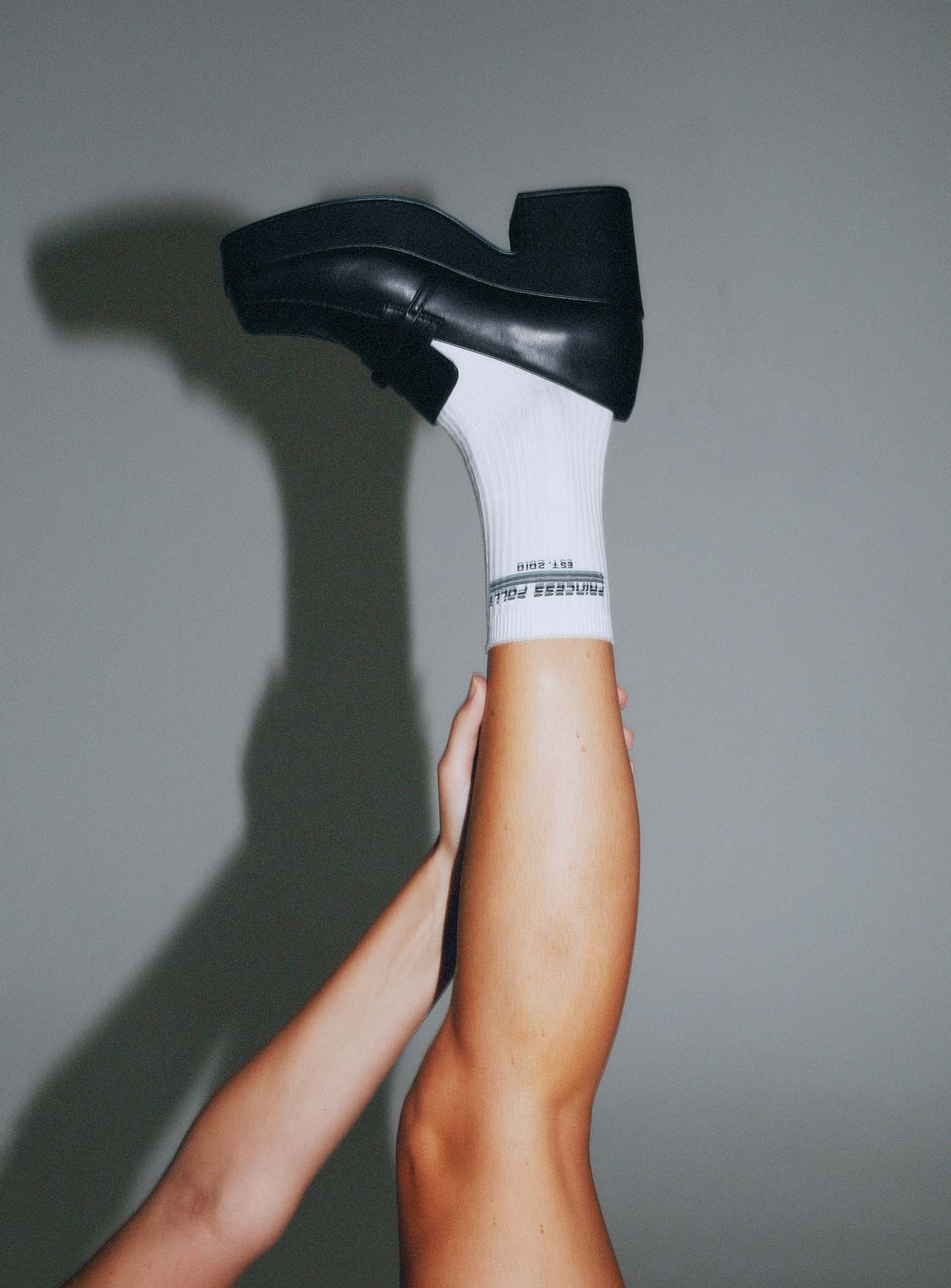 Llyge Mai Platform Loafers Black llyge