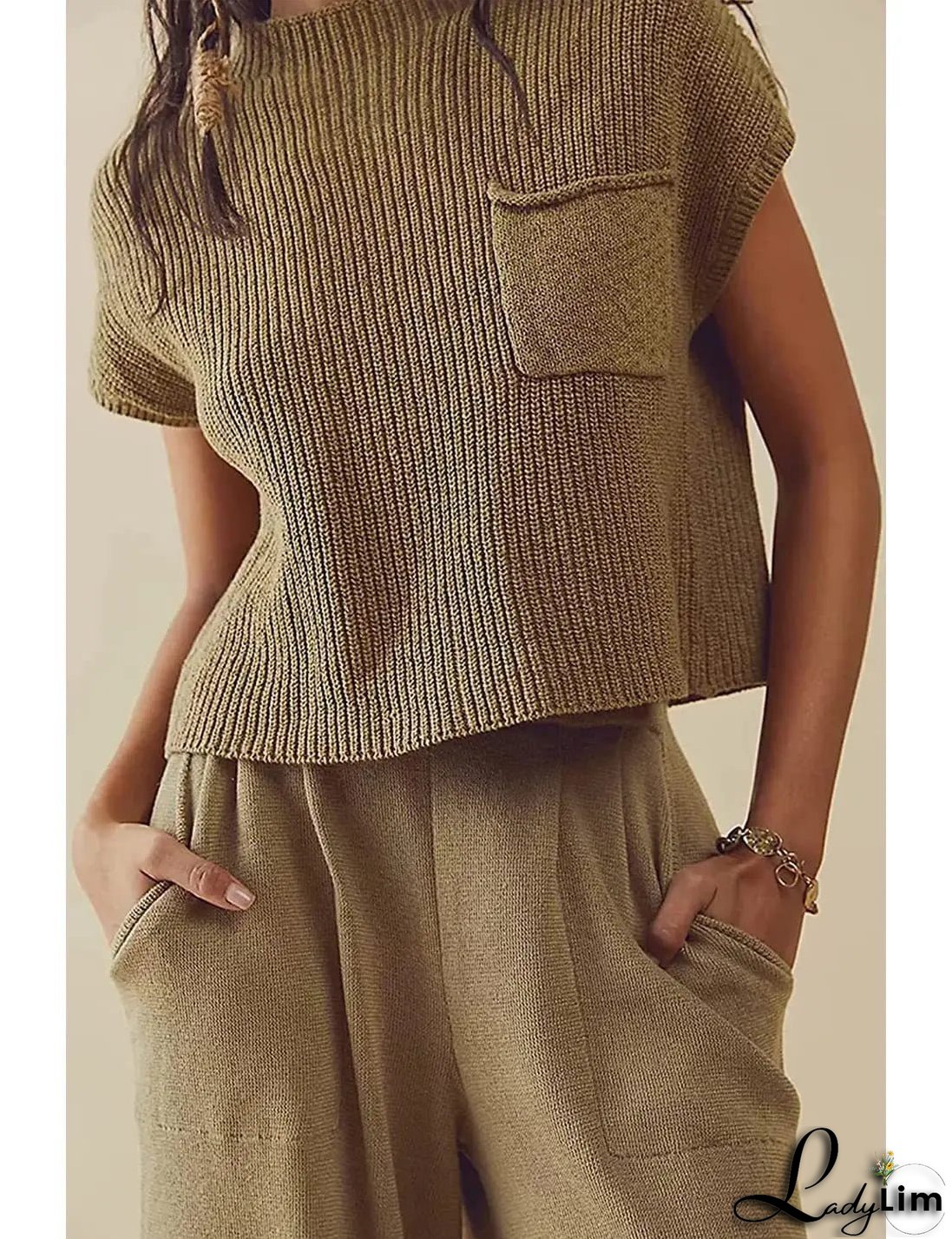 Effortless and Chic general Vest