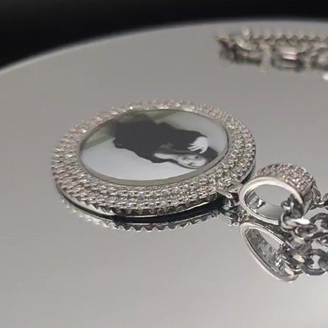 Custom Picture Double Zirconia Round Gold/Silver Pendant Necklace