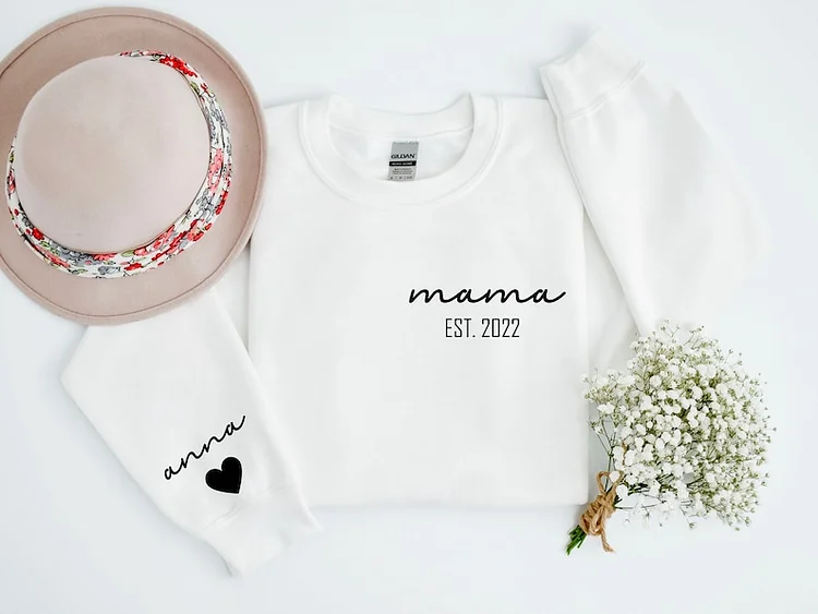 Personalized Mama Sweatshirt with Kid Name on Sleeve, Mama Crewneck, Custom Est Date Mom Sweatshirt, Grandma, Gift for Mom, Mothers Day Gift