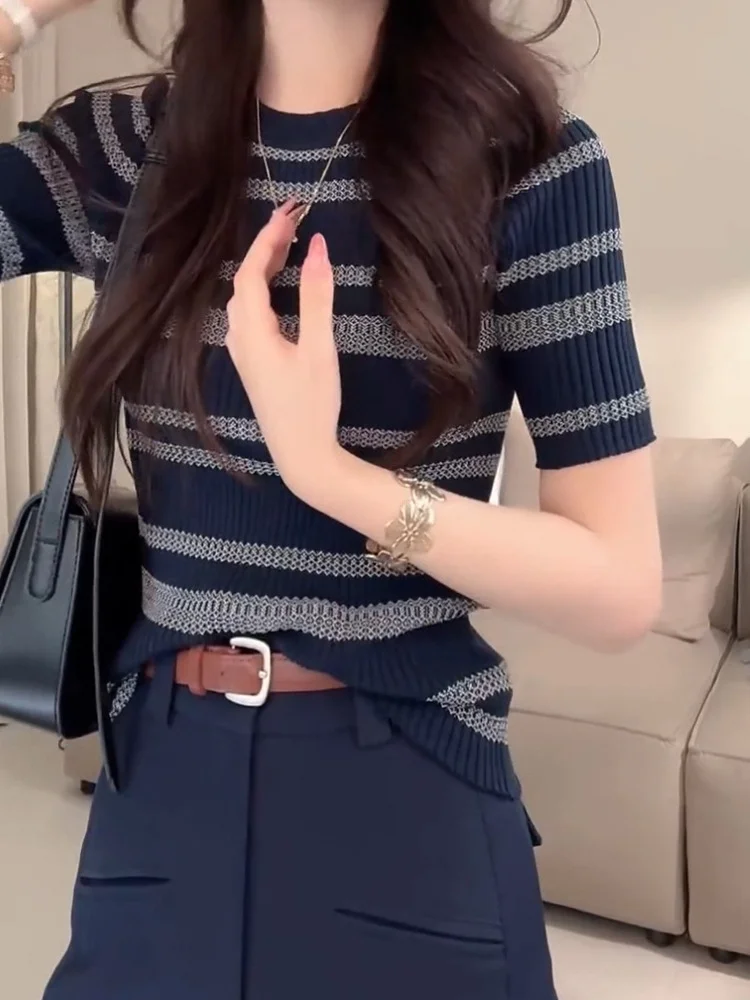 Athvotar Athvotar Design Sense Niche Sleek Striped Short-Sleeved Knitted Shirt 2025 Summer New Fashion Thin Top