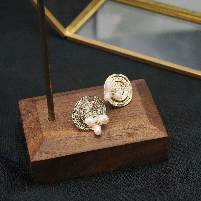 1 Pair 925 Sterling Silver Baroque Pearls Flower Ear Studs