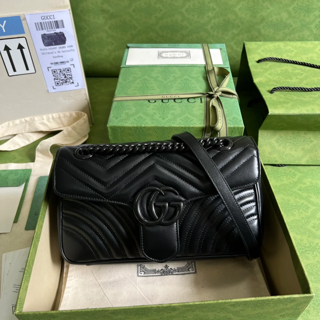 Gucci Marmont in Black