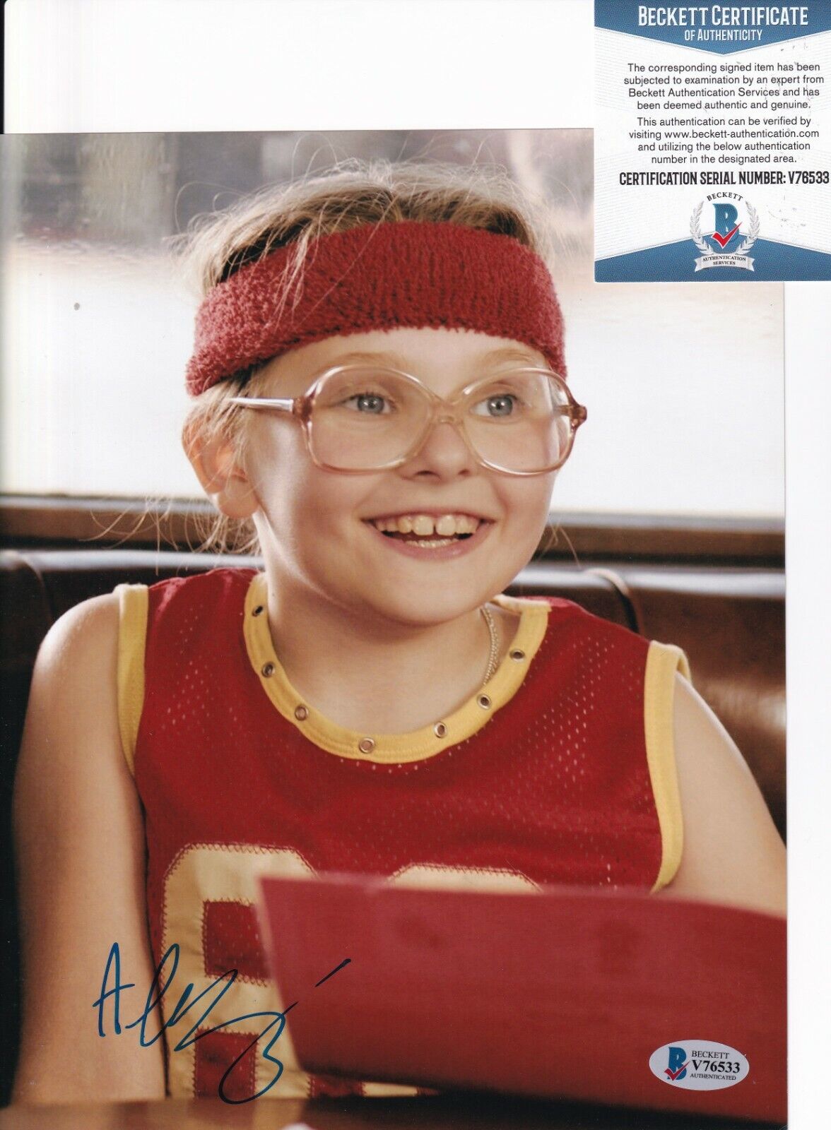 ABIGAIL BRESLIN signed (LITTLE MISS SUNSHINE Movie 8X10 Photo Poster painting BECKETT BAS V76533