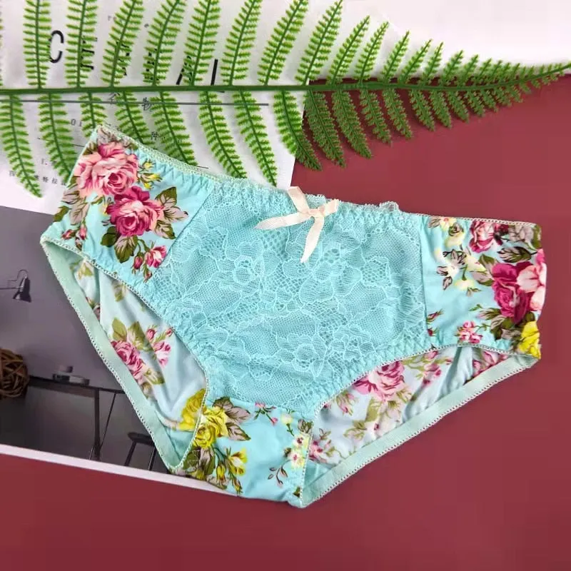 Dark Green Women Panties Women Mid-Waist Briefs High-End Underwear Lady Silk Lace Breathable HipThin Sexy Girl Briefs Dark Color