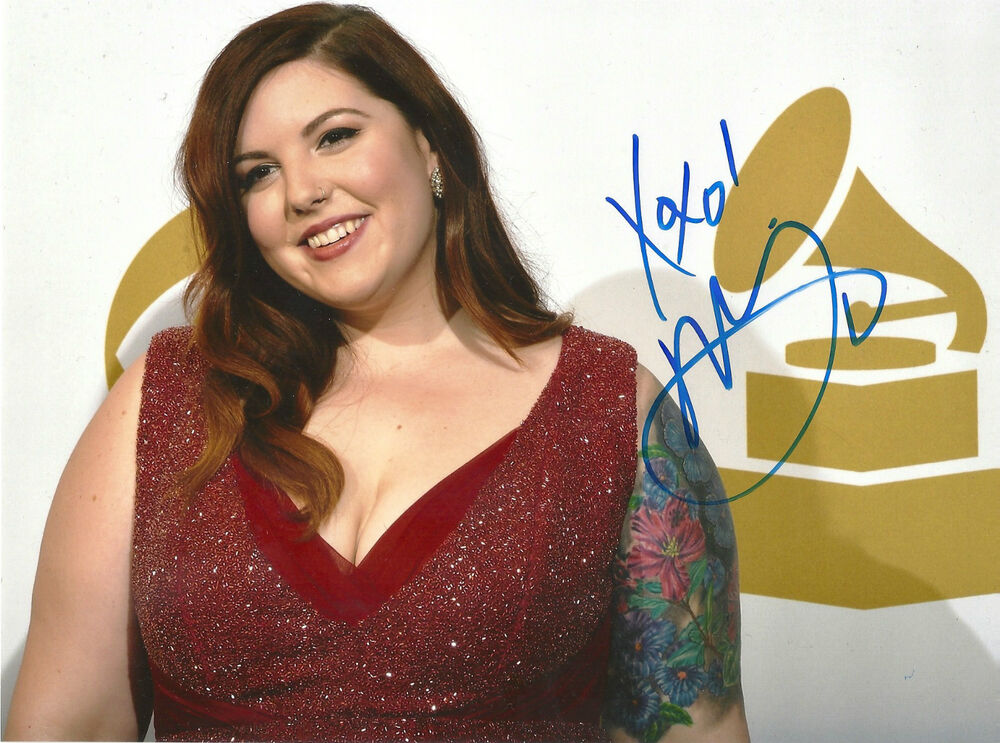 MARY LAMBERT 'HEART ON MY SLEEVE' SHE KEEPS ME WARM SIGNED 8X10 PICTURE *COA 1