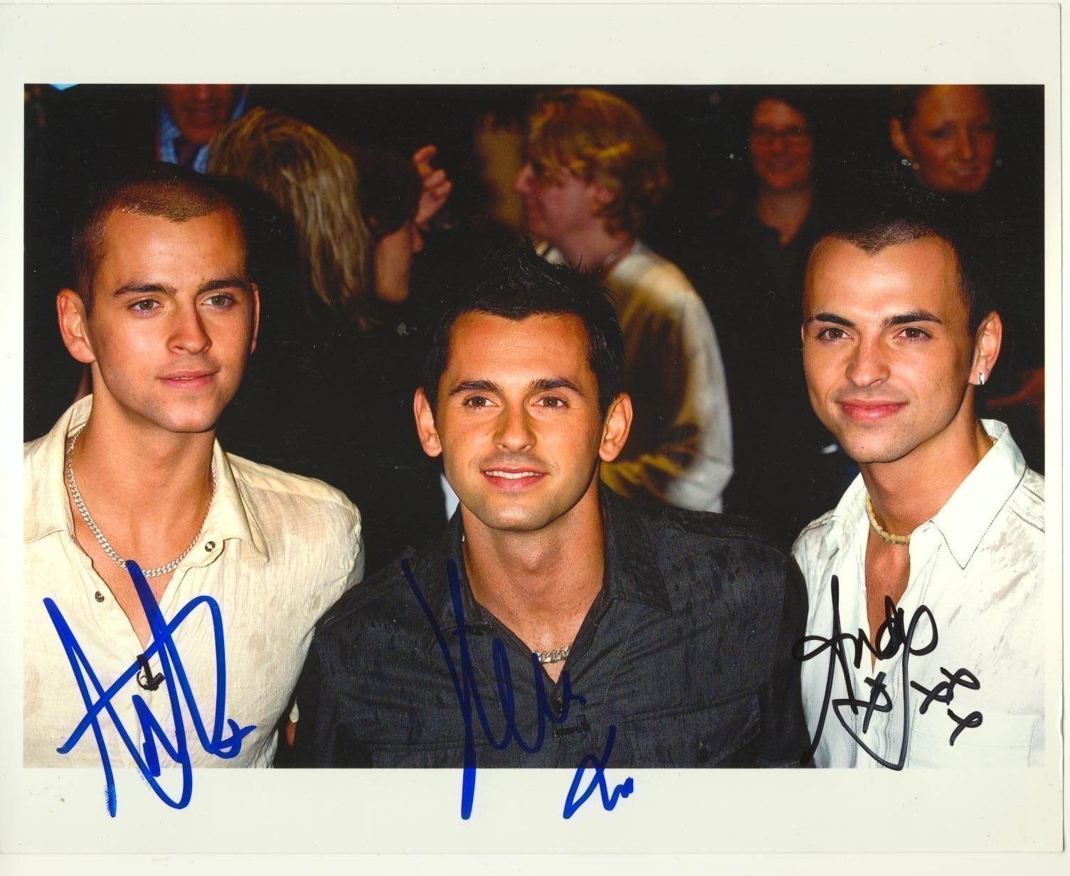 3SL Group Shot Autograph Signed by 3 8x10 Photo Poster painting MUSIC AFTAL [9029]