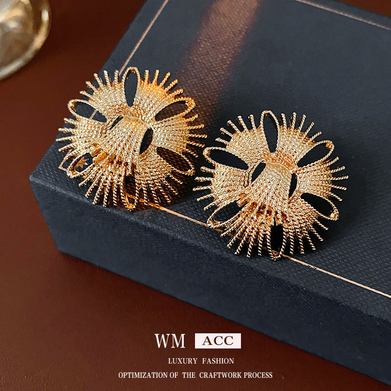 Medieval Flower Flower Alloy Electroplating Earrings