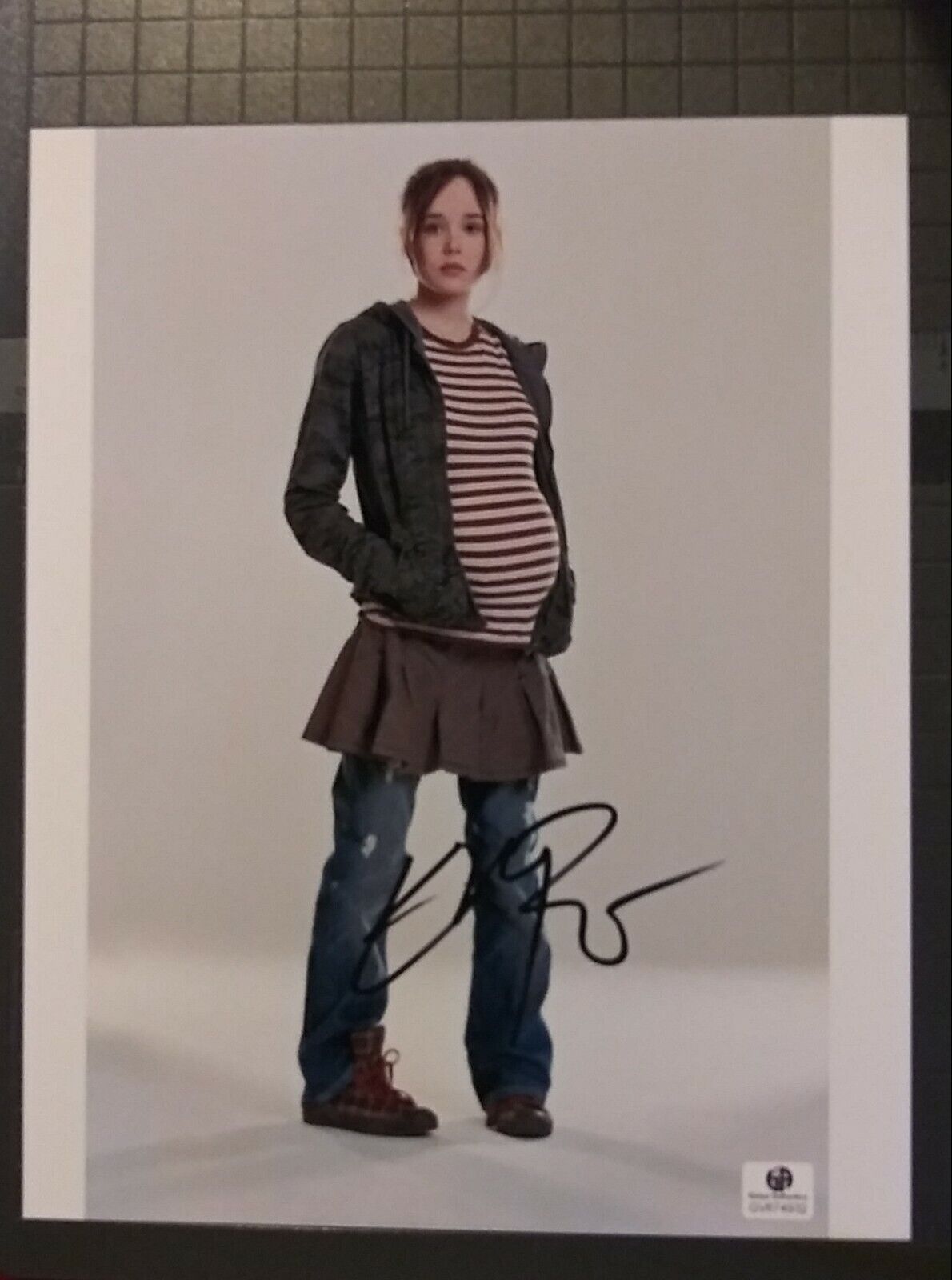 Ellen Page signed 8x10 COA GAI