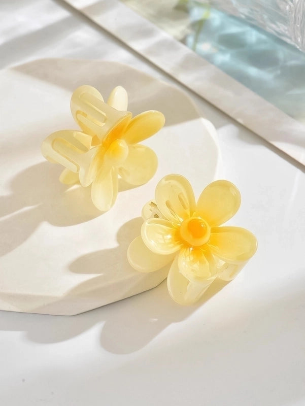 2 Pieces Women’s Sweet Flower Arylic Hair Claws