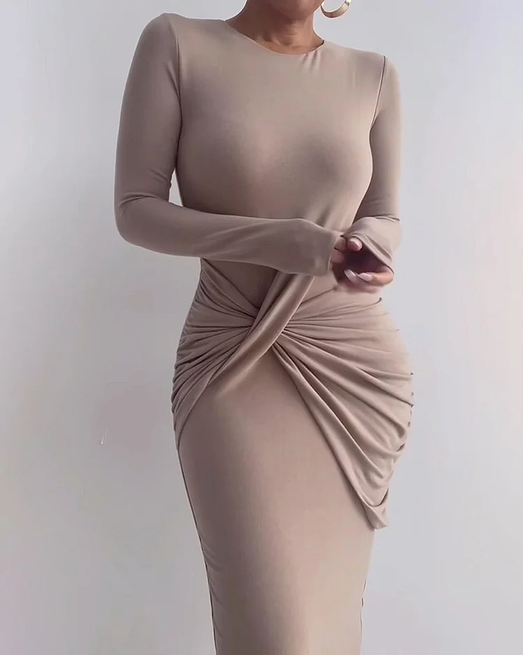 Round Neck Long Sleeve Solid Color Pleated Dress