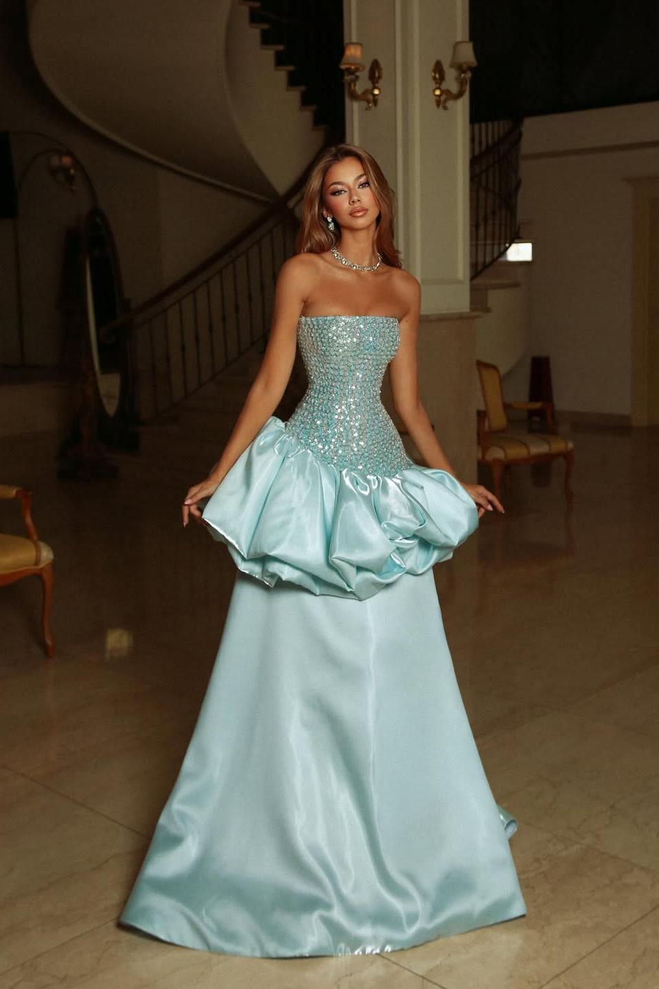 Lussooy Shinning Satin Mint Green Sleeveless Beaded Prom Dress with Pleated 