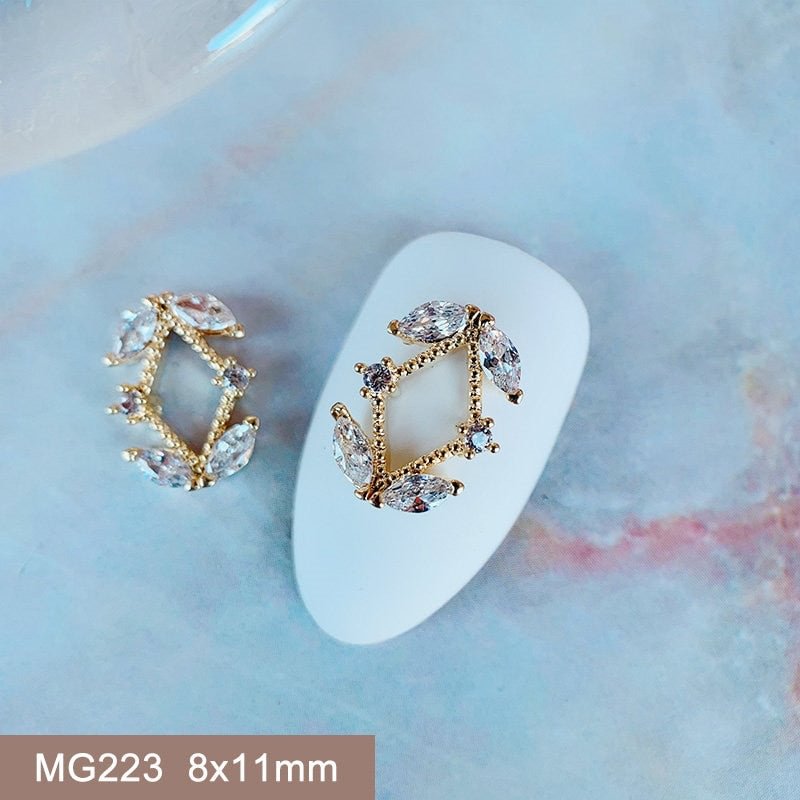 10pcs/lot MG223 Rhombus Frame Zircon Nail Art Crystals Pearl Jewelry Rhinestone Nails Accessories Supplies Decorations Charms
