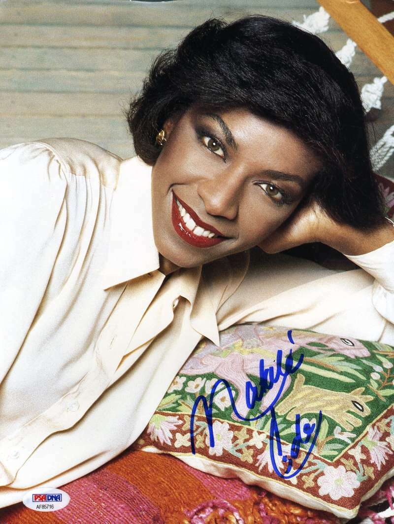 Natalie Cole Psa Dna Coa Signed 8x11 Photo Poster painting Autograph