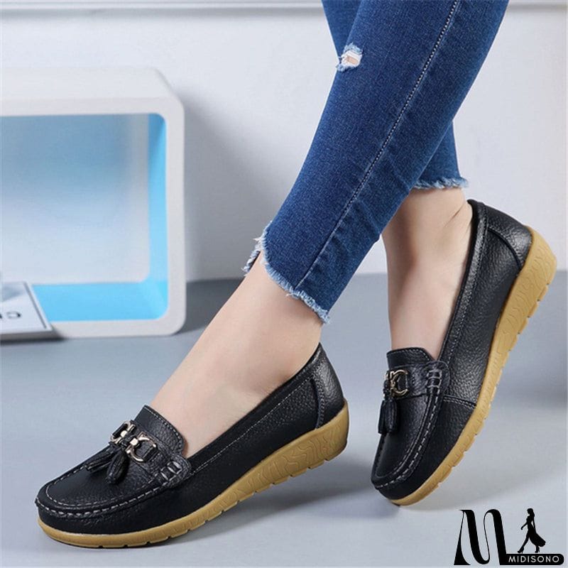 MidiSono - New Casual Simple Style Breathable Solid Color Boat Shoes Loafers