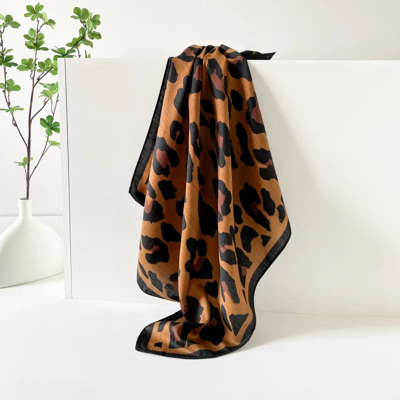 Women's Casual Elegant Leopard Polyester Silk Scarf