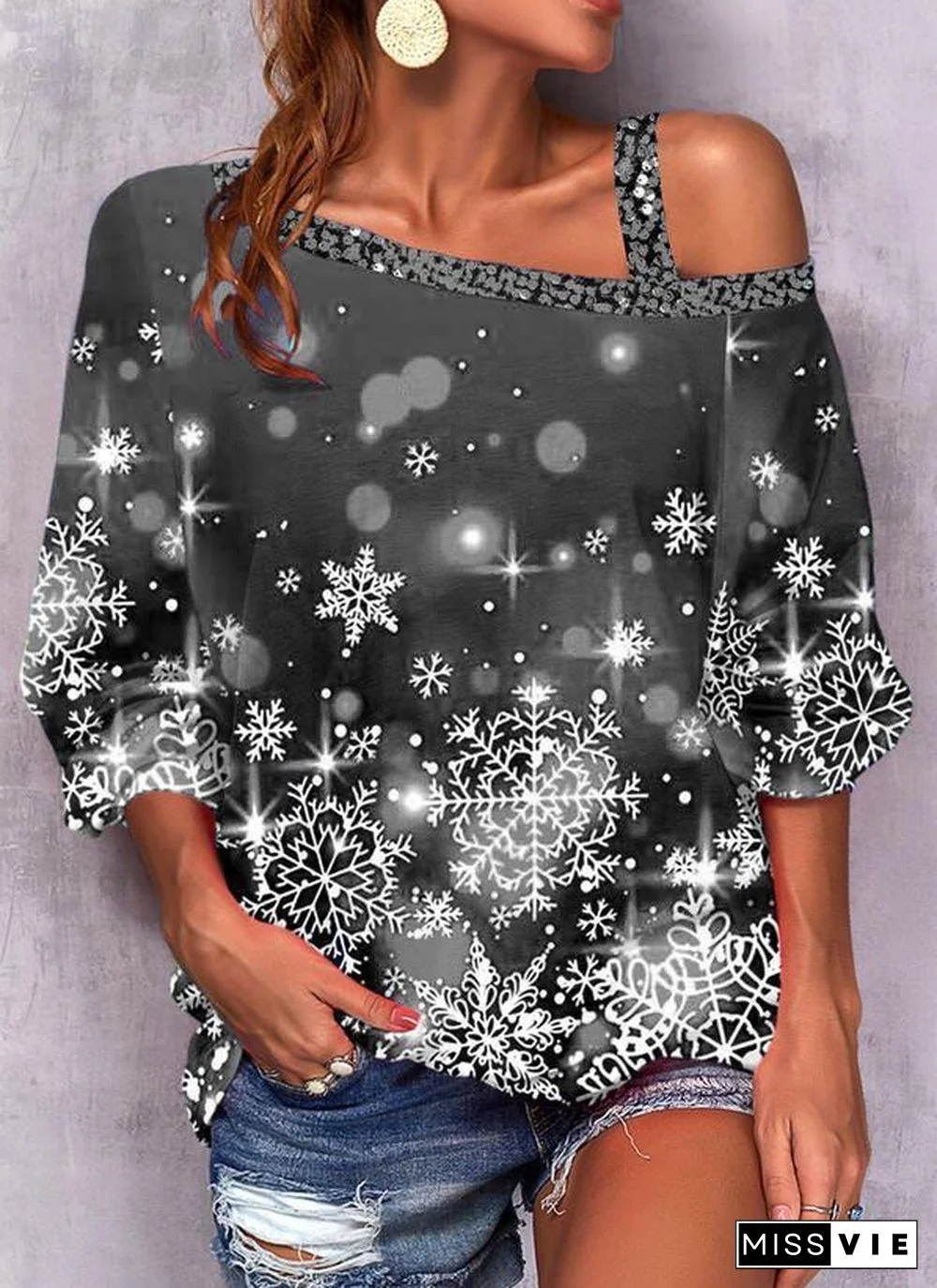 Leisure Snowflake Hollow Shoulder Top