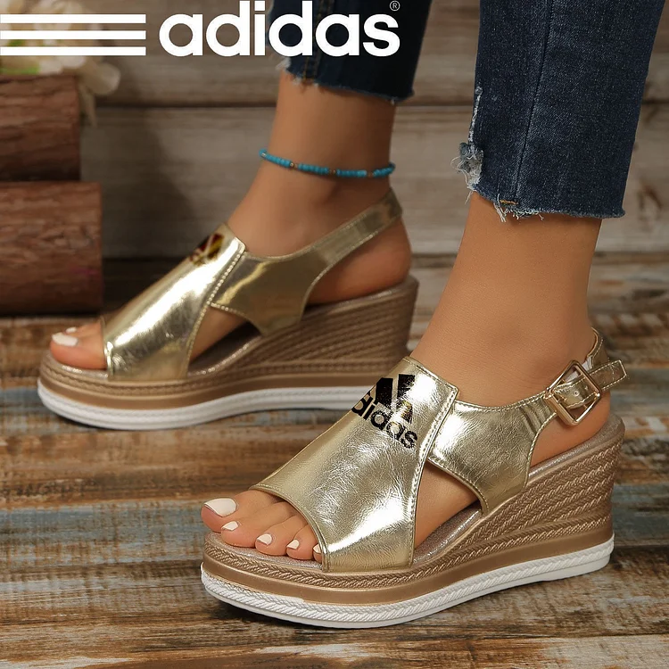 Najlepšie ľahké, štýlové a pohodlné sandále Adidas® 2025
