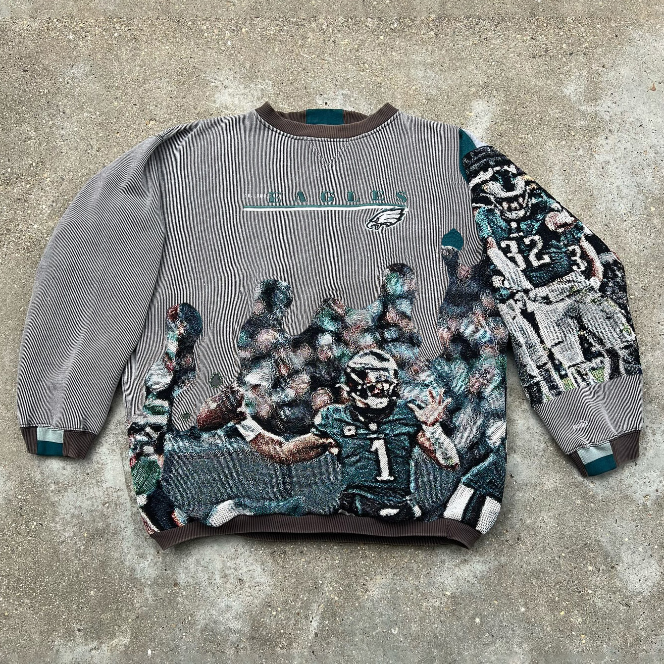 Eagles Print Long Sleeve Sweatshirt