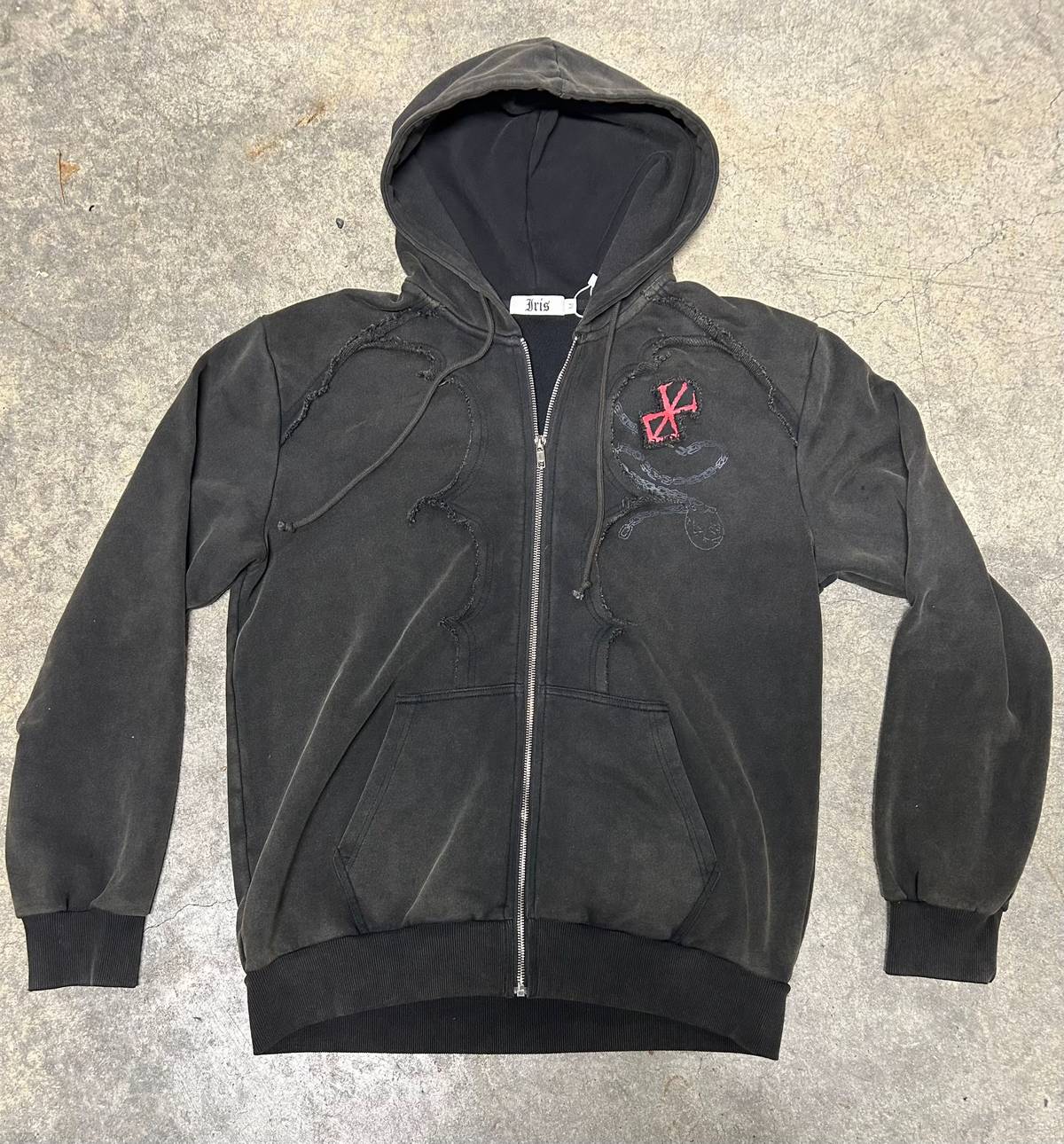 BERSERK ZIP UP HOODIE